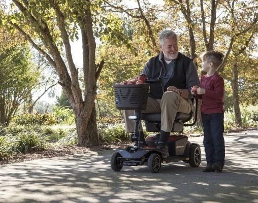 Elektrombile für Senioren und Menschen mit beschränkter Motorik bei Orbisana kaufen – online oder im Sanitätshaus vor Ort